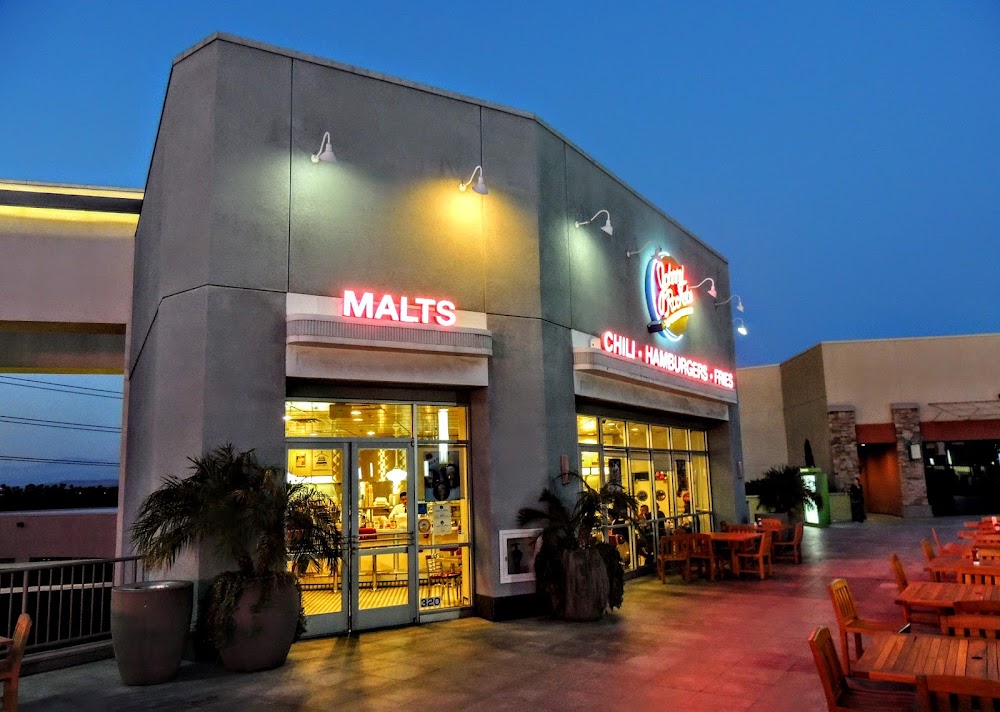 Johnny Rockets exterior