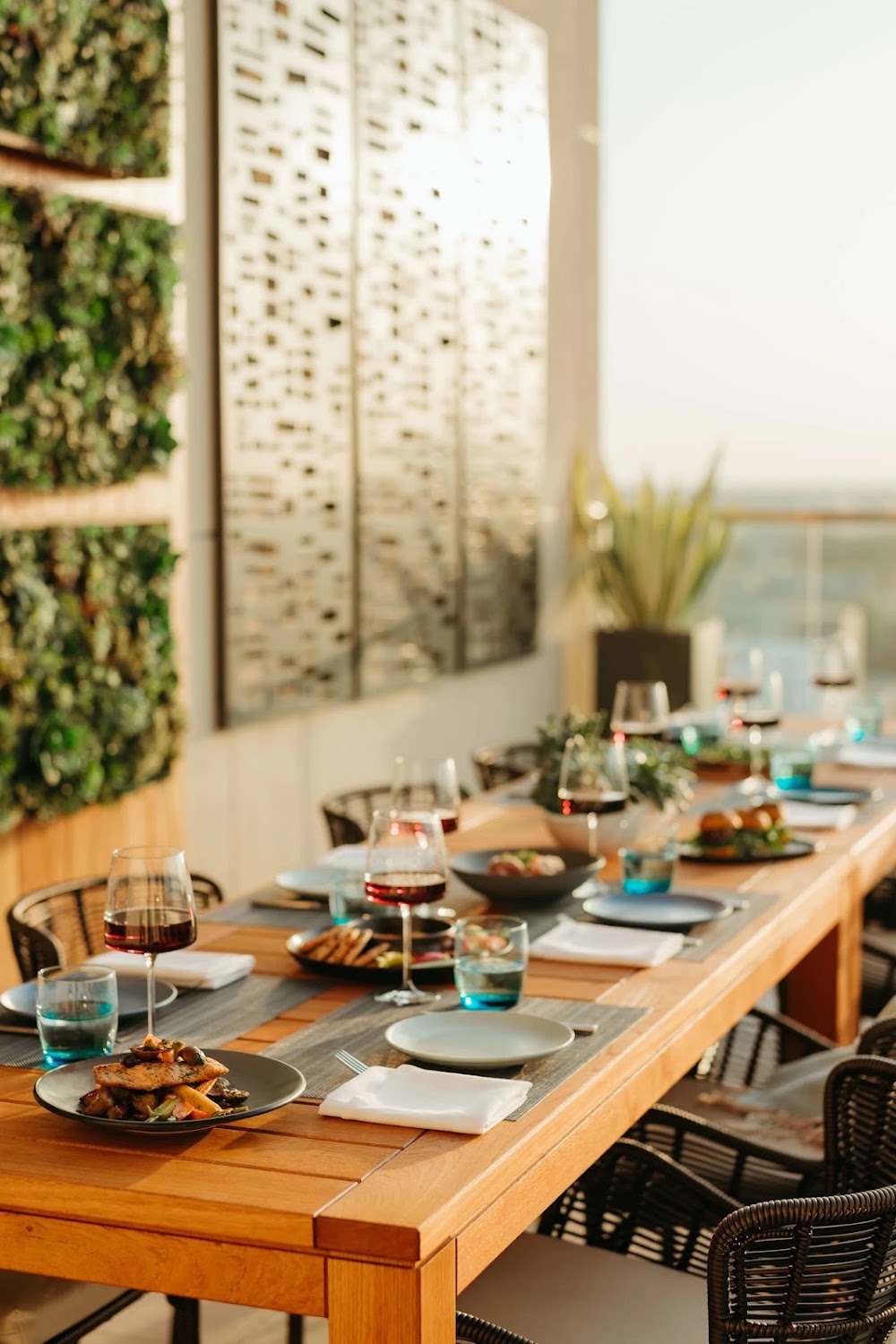 Where to Eat in Anaheim: A Complete Restaurant Guide