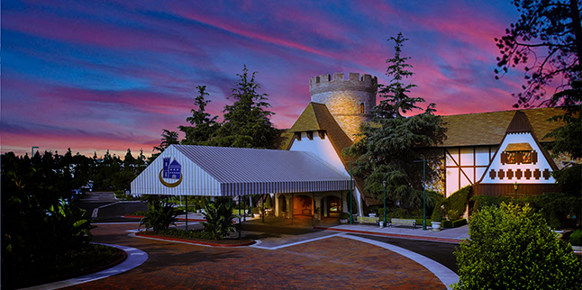 Anaheim Majestic Garden Hotel exterior